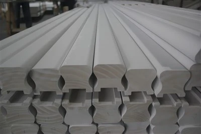 Wood Stair Parts Balusters Handrails Risers Pils Board Innri og Ytri strengur